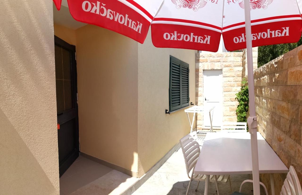 Apartments Zdenka Starigrad Paklenica Ngoại thất bức ảnh