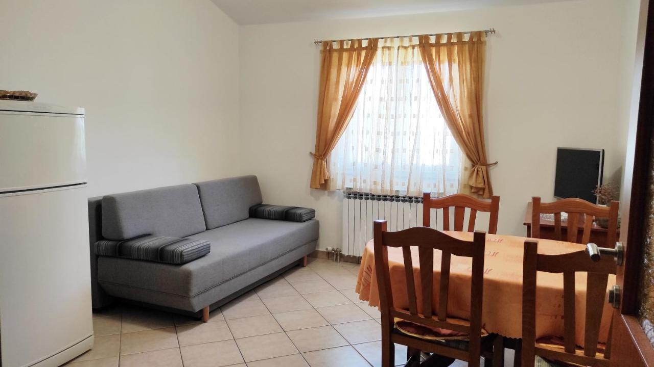 Apartments Zdenka Starigrad Paklenica Ngoại thất bức ảnh