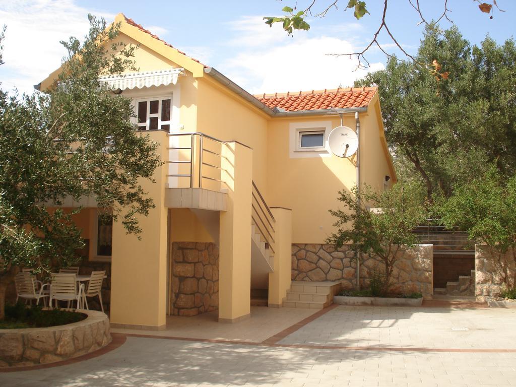 Apartments Zdenka Starigrad Paklenica Ngoại thất bức ảnh