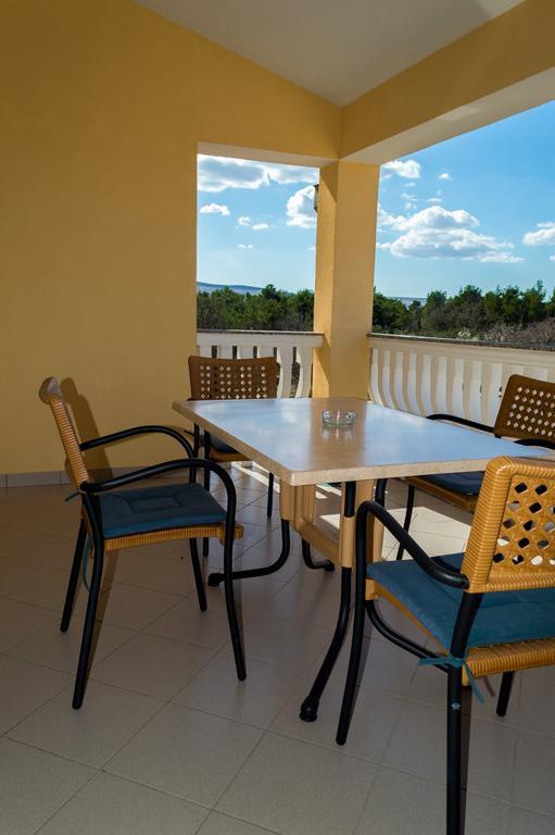 Apartments Zdenka Starigrad Paklenica Ngoại thất bức ảnh